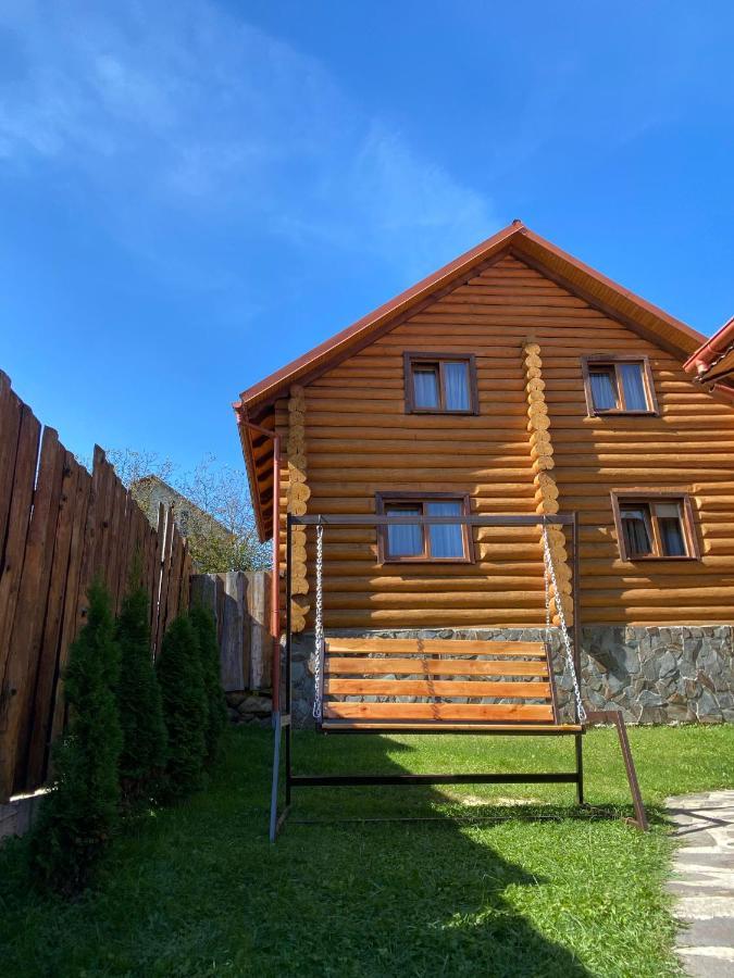 Smerekovyi Dvir Поляна Екстер'єр фото